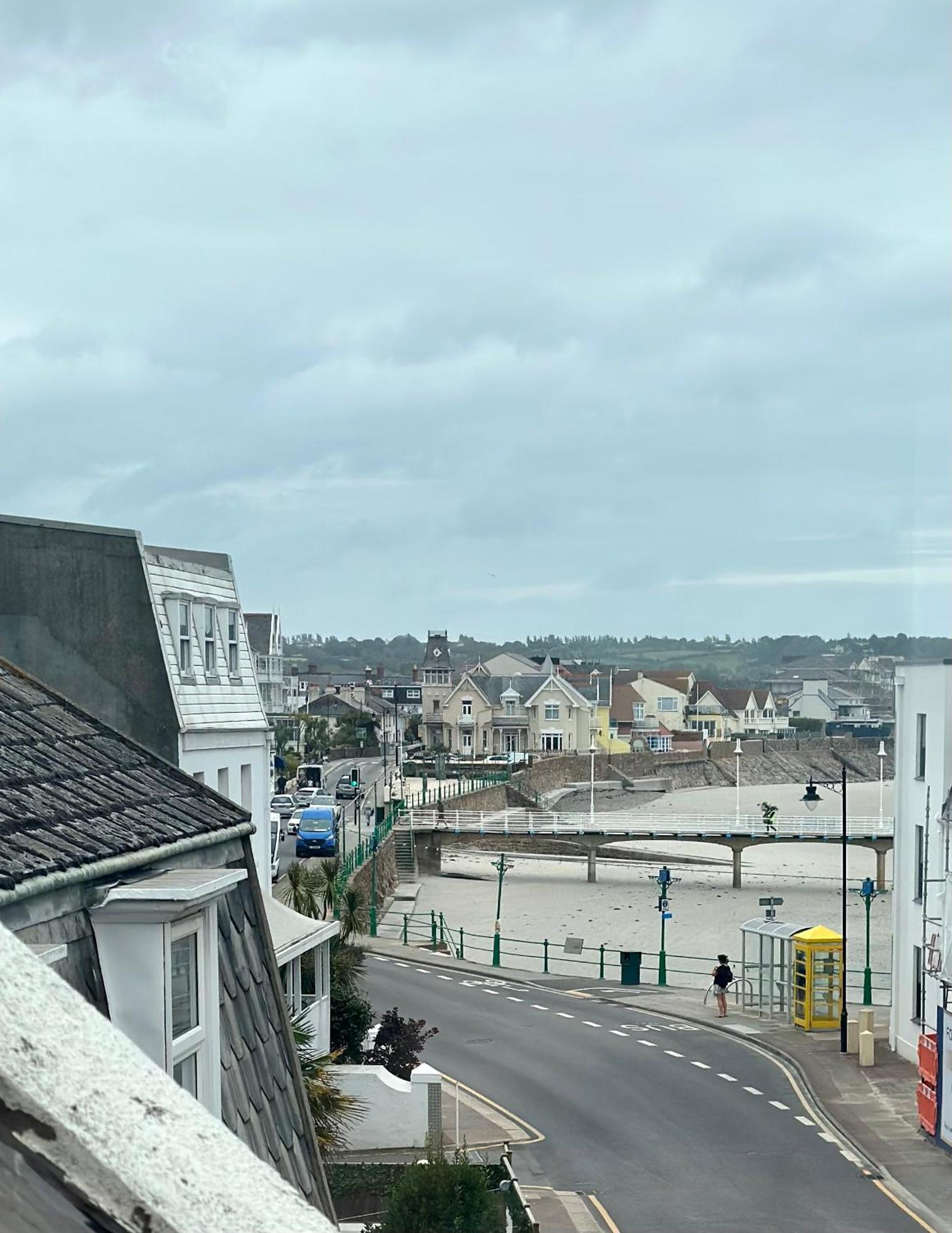 Eden House & Aquila House - Beach Apartments & Suites Saint Helier Jersey Exterior foto